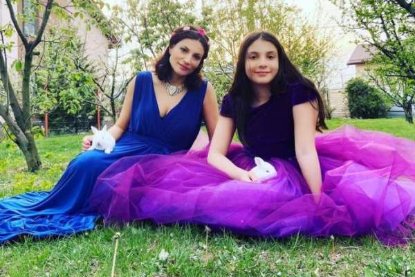Ioana Ginghină i-a recunoscut fiicei sale că a pozat nud. Cum a reacționat Ruxandra la aflarea veștii: ”A fost o discuție…”