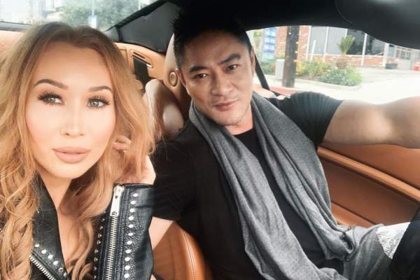 Xonia și iubitul milionar s-au împăcat! Artista a luat primul avion și a zburat în brațele afaceristului / FOTO