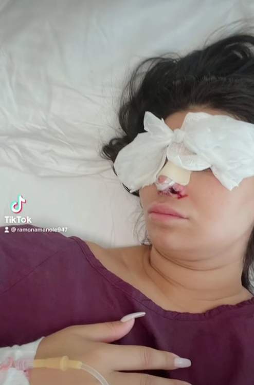 Ramona Manole, imagini controversate de pe patul de spital. De ce au ”certat-o” fanii pe brunetă: ”Îl superi pe Dumnezeu” / FOTO