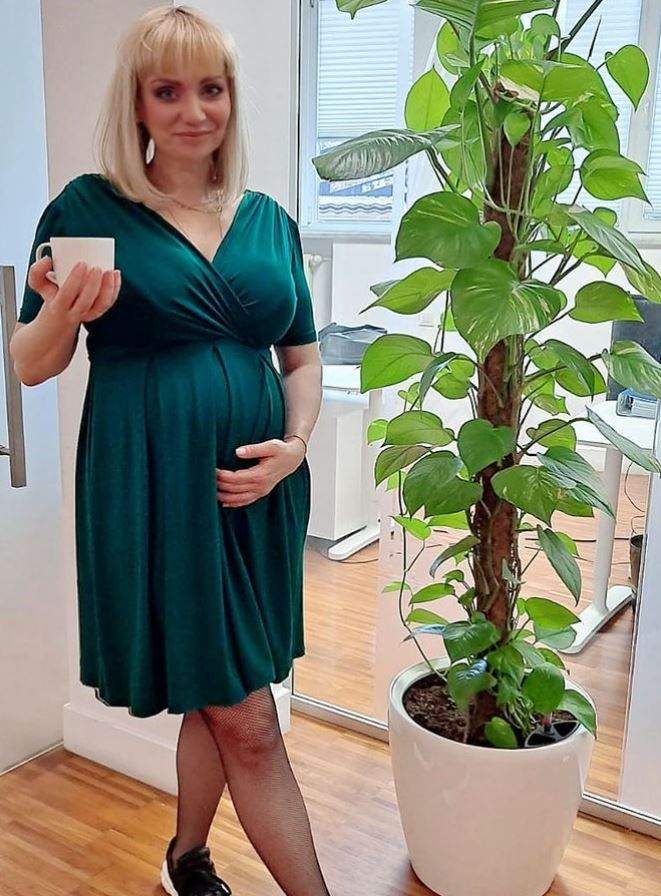 Câte kilograme s-a îngrășat Cristina Cioran de când este însărcinată. Actrița a intrat în ultimul trimestru de sarcină: „Doar hainele astea mă mai încap” / VIDEO