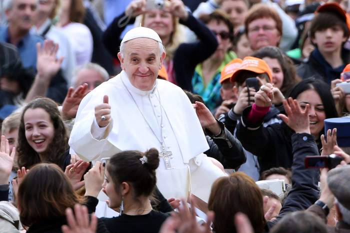 Papa Francisc a fost operat! Care este starea Suveranului Pontif