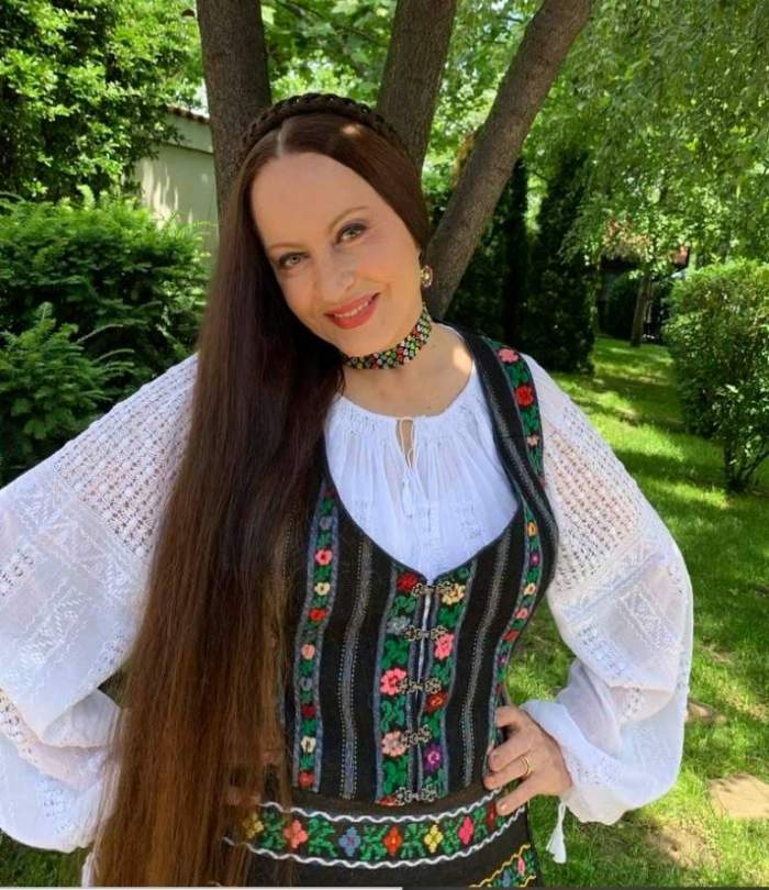 Maria Dragomiroiu, declarații exclusive la Antena Stars despre ritualurile sale de frumusețe. Cum își îngrijește părul extrem de lung / VIDEO