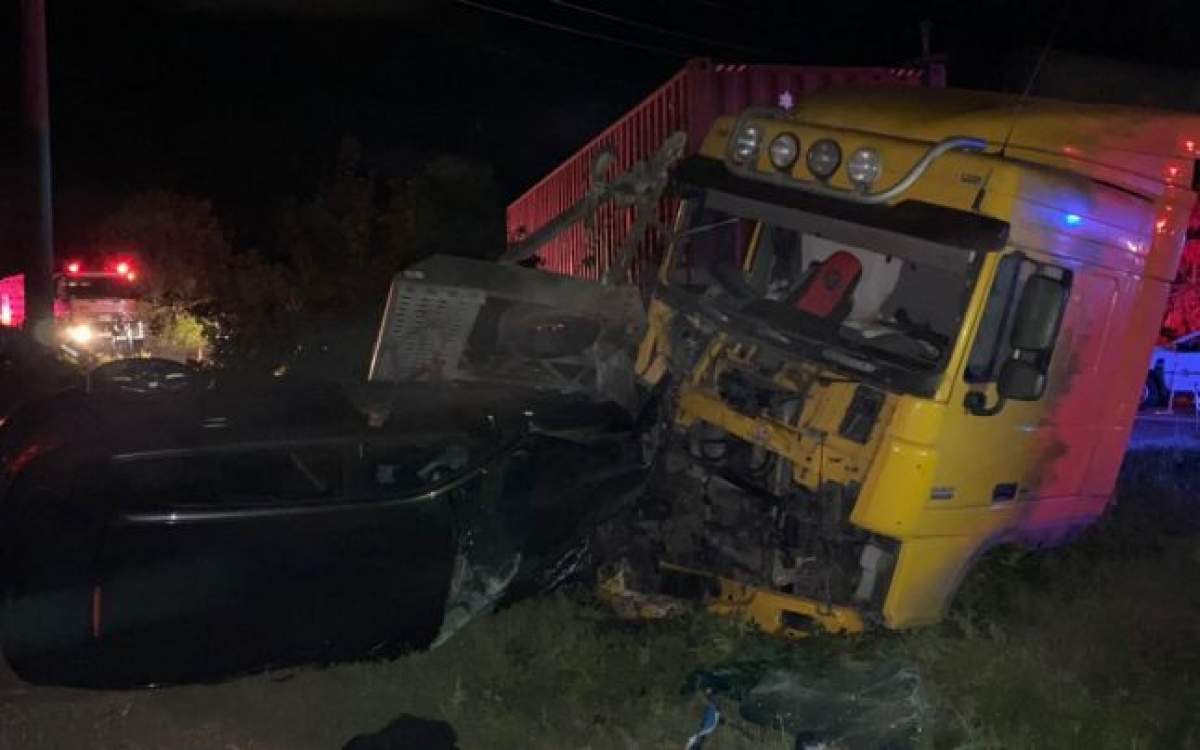 Mașini distruse în urma unui accident