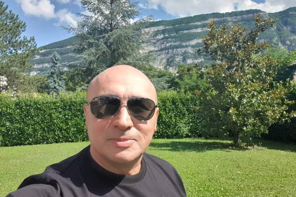 Marcel Pavel, probleme de sănătate după ce a fost bolnav de COVID-19. Ce tratament va urma artistul toată viața