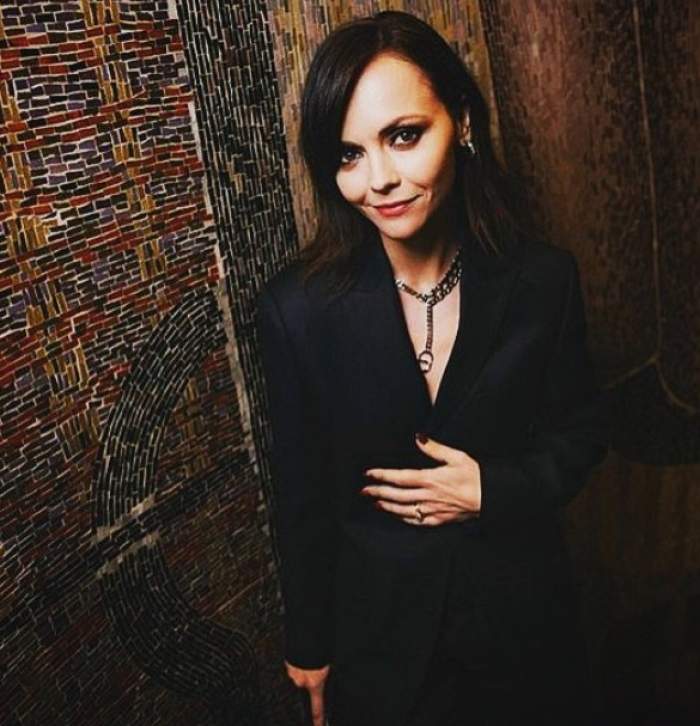 Christina Ricci, însărcinată pentru a doua oară, la 41 de ani. Actrița a anunțat că divorțează luna trecută