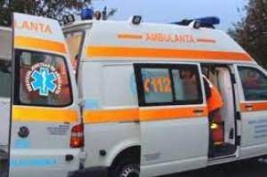 Accident cumplit în Argeș. Un bărbat a murit, iar alte patru persoane, printre care și doi copii, au fost grav rănite
