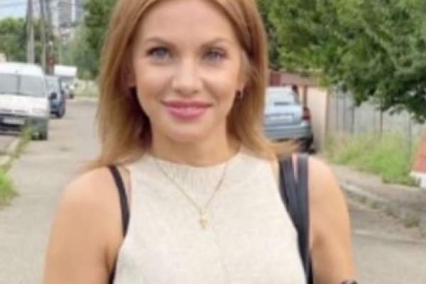 Cine este educatoarea ucisă de soț în București. Femeia a fost găsită înjunghiată în inimă / FOTO