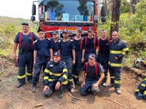 Pompierii români care s-au luptat cu incendiile uriașe din Grecia, înaintați în grad. Astăzi au revenit în țară