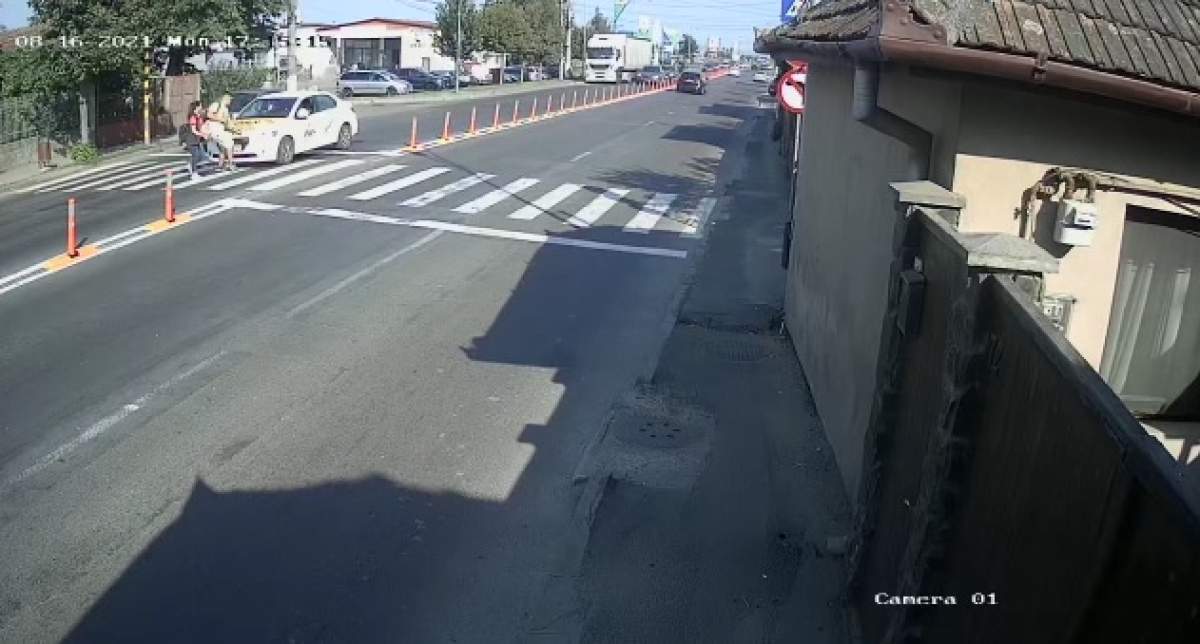 Taxi Făgăraș Doi tineri au fost loviți de un taximetrist pe trecerea de pietoni, la Făgăraș. Victimele au fost transportate de urgență la spital / FOTO