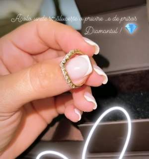 Carmen de la Sălciua s-a logodit?! Interpreta de muzică populară s-a afișat cu inelul pe deget: ”Acolo unde strălucește...” / FOTO