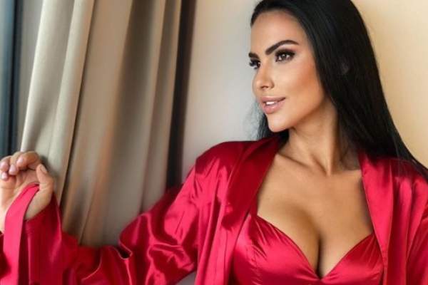Soția lui Ștefan Bănică Jr, apariție incendiară. Lavinia Pârva a îmbrăcat cea mai sexy rochie / FOTO