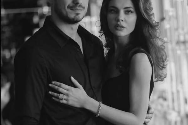 Ce anunț a făcut Cristina Ich într-o postare pe rețelele de socializare despre relația cu Alex Pițurcă. ,,Eram leșinată la începutul relației”
