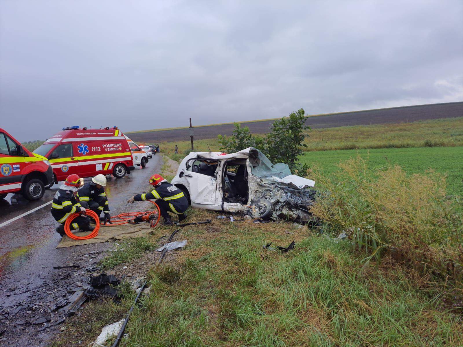 Ei sunt cei doi tineri care au murit în accidentul teribil de la Strunga. Ce fotografii au postat înainte de tragedie