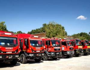 Cei 142 de pompieri români plecați să ajute la stingerea incendiilor au ajuns în Grecia / FOTO