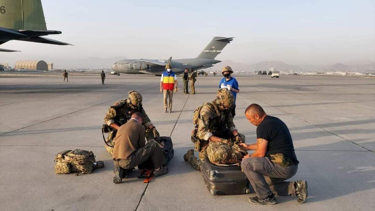 Militarii români salvaţi din Afganistan descriu infernul pe care l-au trăit: "Cel mai îngrozitor moment a fost când..."
