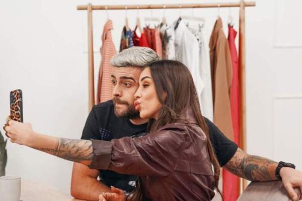Ștefania și Speak, adevărul din spatele relației perfecte. Cine este mai gelos și ce rol joacă orgoliul între ei