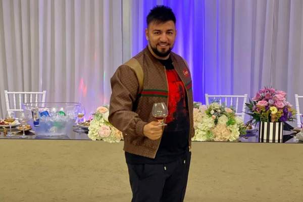Costel Biju a ajuns de la nuntă direct pe patul de spital. Ce i s-a întâmplat manelistului, în fața tuturor: ”Putea să fie și mai grav”
