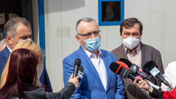 „Masca de protecție rămâne obligatorie”. Ministrul Educației, Sorin Cîmpeanu, declarații despre începerea noului an școlar