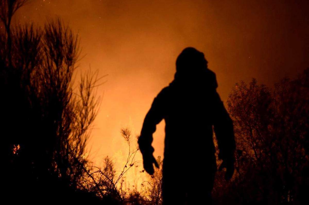 Incendiile de vegetație fac ravagii! Două persoane au pierdut lupta cu viața, în Bulgaria, în timp ce luptau împotriva flăcărilor care au mistuit mai multe zone ale țării