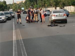 Tânăr pe trotinetă, mort după o șicanare cu un motociclist, în trafic. Scenele șocante au avut loc în București