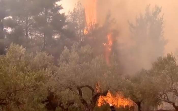 Autoritățile române oferă o mână de ajutor Greciei! Peste 100 de pompieri au fost trimiși să se lupte cu incendiile devastatoare