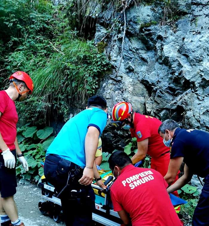 Bărbat mort într-un accident de ATV, în Valea Iadului. Partenera lui a fost transportată cu un elicopter SMURD la spital