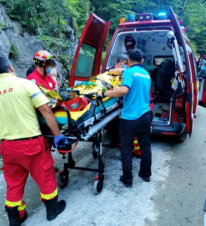 Bărbat mort într-un accident de ATV, în Valea Iadului. Partenera lui a fost transportată cu un elicopter SMURD la spital