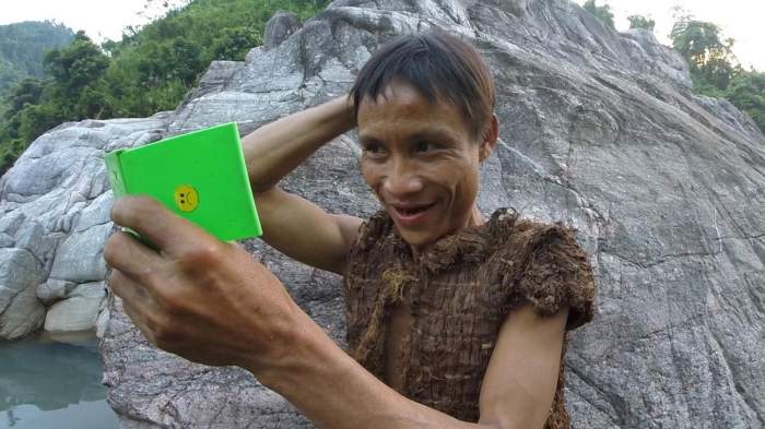 A murit vietnamezul supranumit Tarzan, care a trăit 40 de ani în junglă. Ho Van Lang a făcut cancer după 8 ani de civilizație / FOTO