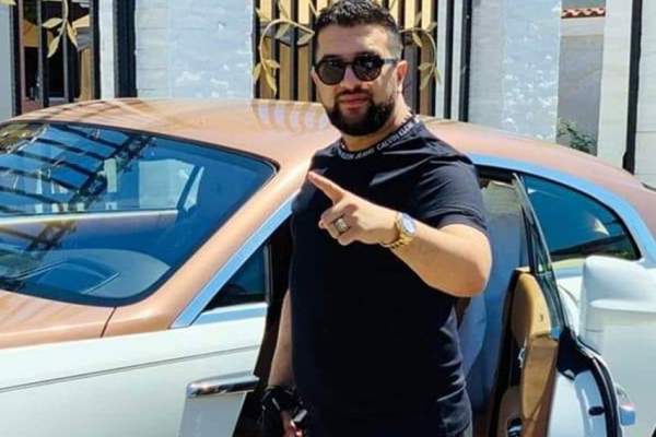 Tzancă Uraganu, explicații pe Internet, după ce a fost surprins de paparazzii Spynews.ro urlând într-un mall din Capitală: ”Închei cu acest subiect”
