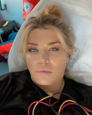 Loredana Groza a fost luată cu ambulanța. Imaginea postată de jurata X Factor chiar din salvare / FOTO