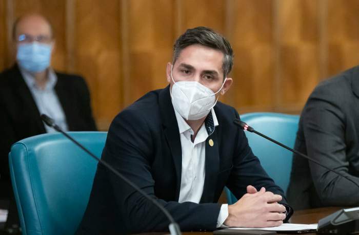 Valeriu Gheorghiță, anunț de ultimă oră despre vaccinarea cu cea de-a treia doză. "Se va face doar cu Pfizer sau Moderna"