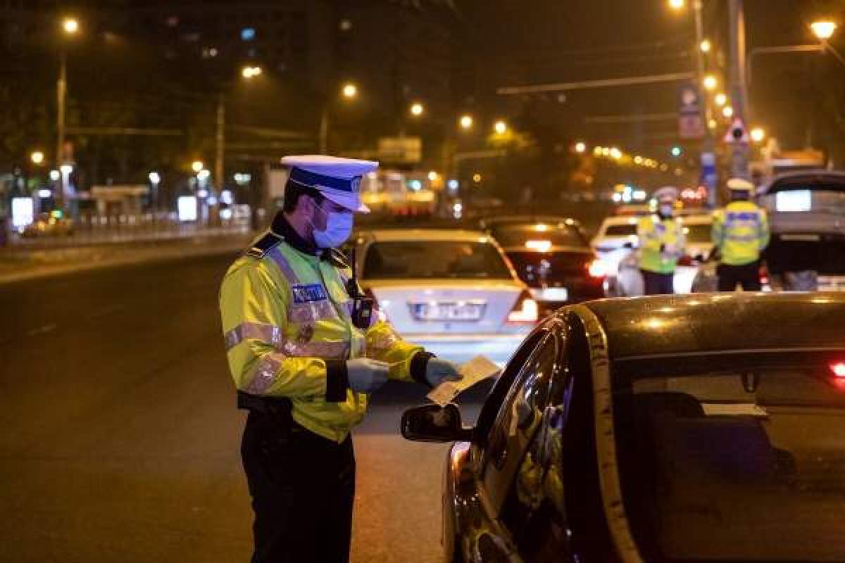 politisti oprit trafic