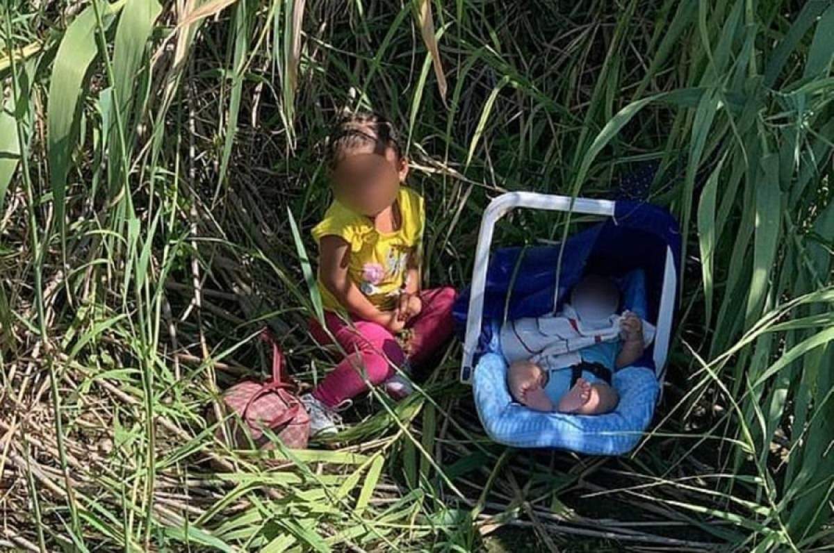 O fetiță de 2 ani și fratele ei de 3 luni au fost abandonați de traficanții de migranți pe malul unui râu din Texas. Cei doi copii au fost găsiți de autorități