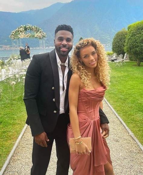 Jason Derulo s-a despărțit de mama copilului său, Jena Frumes. Cei doi au devenit părinți în urmă cu 4 luni