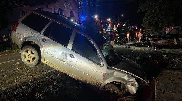 Accident grav în Maramureș! Un tânăr a murit și alți doi au fost răniți după o urmărire ca-n filme din cauza geloziei / FOTO