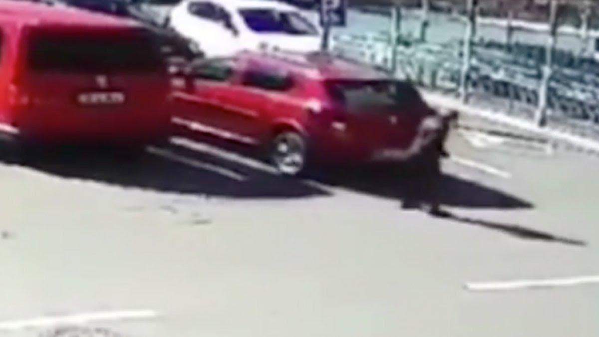 O femeie din Sighișoara a fost spulberată de un autoturism într-o parcare. Șoferița are 71 de ani / VIDEO