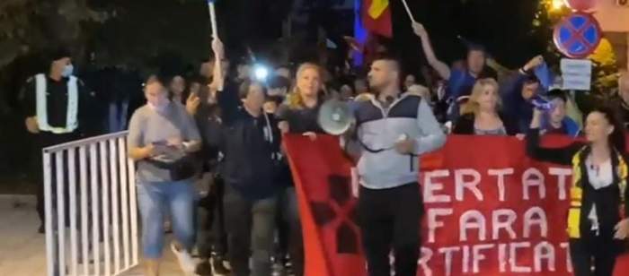 Zeci de proteste în marile oraşe din România. Oamenii, revoltați împotriva măsurilor impuse de autorități: "Nu vă fie frică"