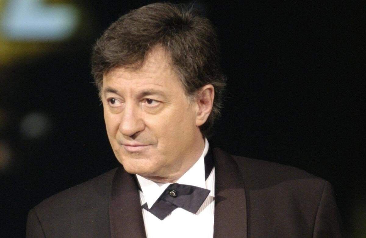 Cine a fost marele Ion Caramitru Cine a fost regretatul Ion Caramitru. A ocupat funcția de director al Teatrului Național din București mai bine de 15 ani