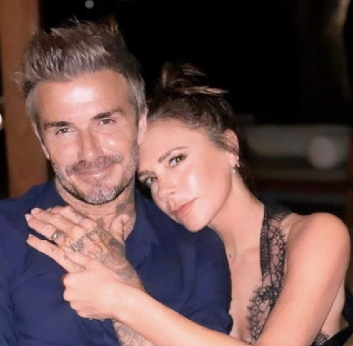 David Beckham, îmbrățișat de Victoria Beckham