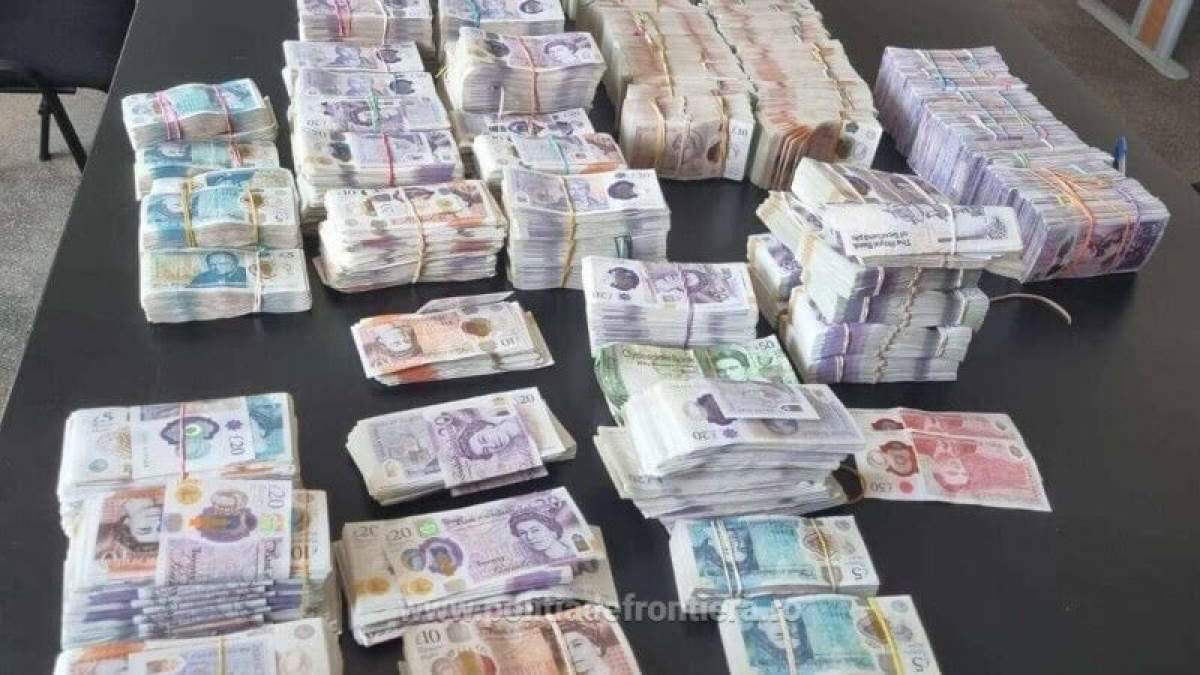 Un bărbat a vrut să iasă din România cu 480.000 de lire sterline ascunse în portbagajul mașinii.  Autoritățile l-au prins și i-au confiscat banii