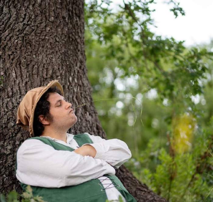 Un patiser din Italia trăiește de trei ani asemenea unui hobbit din ,,Lord of the Rings”. Bărbatul și-a construit singur propria vizuină