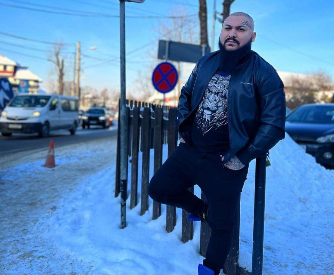 Dani Mocanu, fotografie emoționantă alături de una dintre fiicele lui! "Fie ca Dumnezeu să mă țină alături de ele până vor avea câteva sute de ani" / FOTO