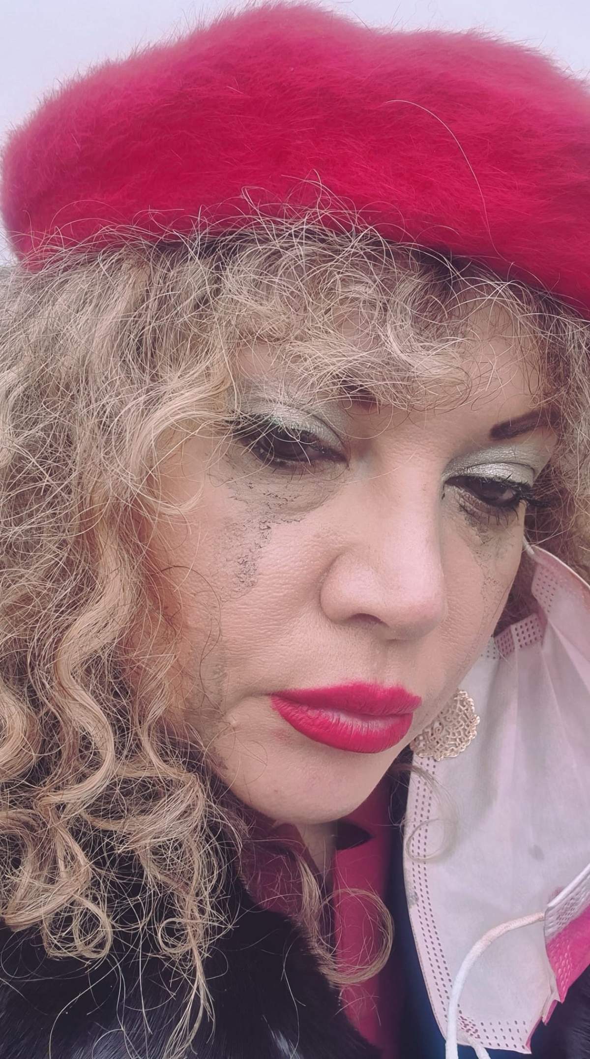 Ce dramă a lovit-o pe Oana Lis. Cel mai negru scenariu anunţat de vedeta TV pe Facebook! Ce dramă a lovit-o pe Oana Lis. Cel mai negru scenariu anunţat de vedeta TV pe Facebook!