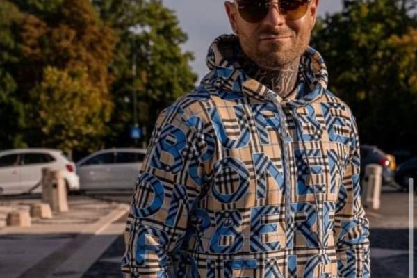 Cine este TJ Miles și cum a devenit faimos