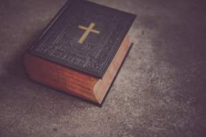 25 versete biblice de mângâiere pentru cei aflați în suferință