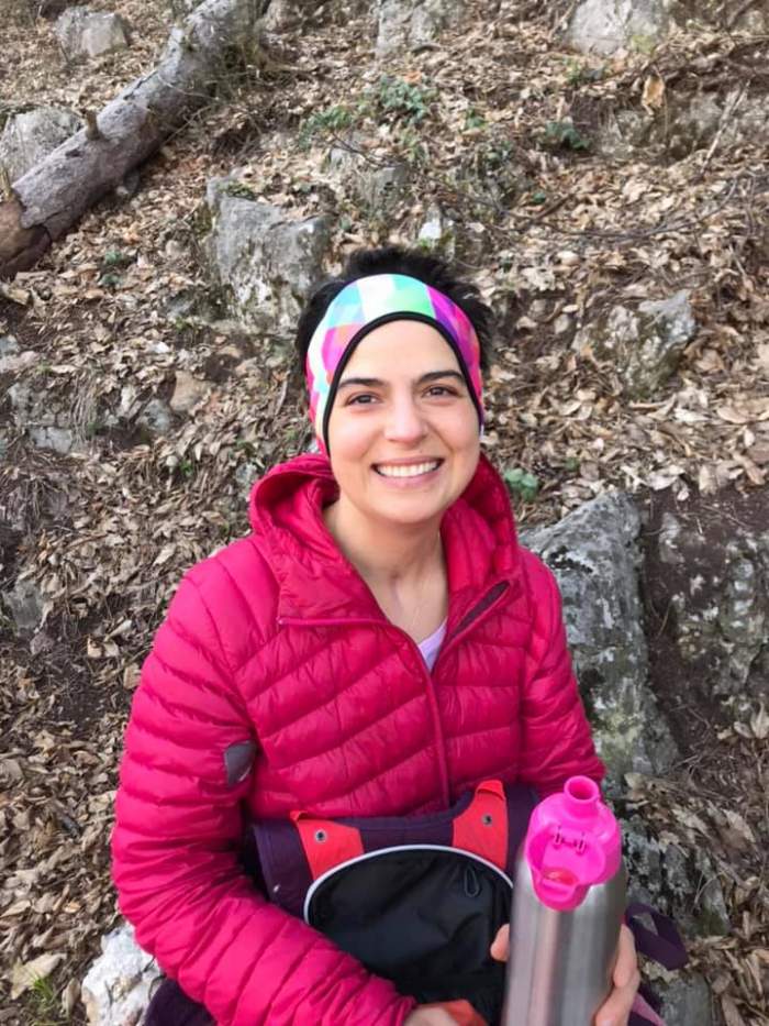 Cine este Silvia, alpinista profesionistă care a murit în Munții Bucegi. Ce mesaj emoționant a trimis sora ei geamănă: ”A pierit în locul pe care-l iubea cel mai mult”