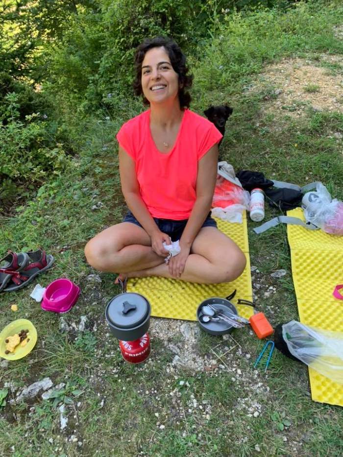 Cine este Silvia, alpinista profesionistă care a murit în Munții Bucegi. Ce mesaj emoționant a trimis sora ei geamănă: ”A pierit în locul pe care-l iubea cel mai mult”