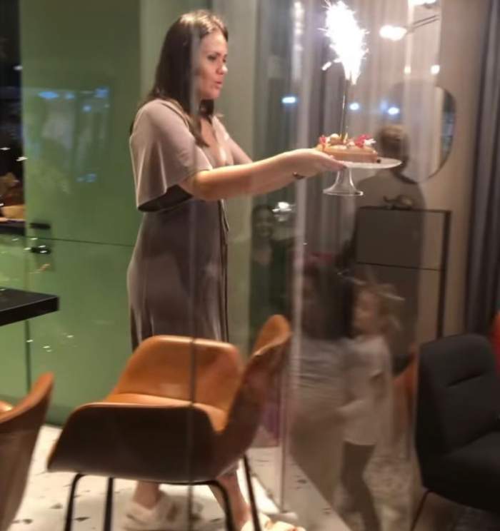 Este sau nu însărcinată Cristina Șișcanu? Vedeta, prima reacție după fotografia care a stârnit numeroase controverse