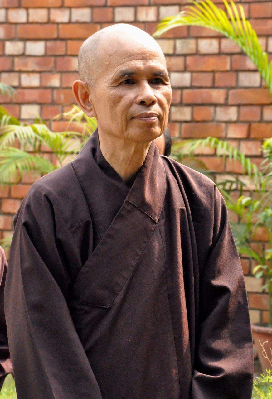 Unul dintre cei mai influenţi călugări budişti din lume a murit. Thich Nhat Hanh a fost ghidul spiritual al celor mai mari vedete