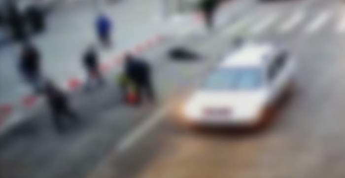 Doi copii, de 6 și 16 ani, izbiți în plin de o mașină, pe trecerea de pietoni, în Fetești. Au fost duși de urgență la Spitalul din Constanța / FOTO